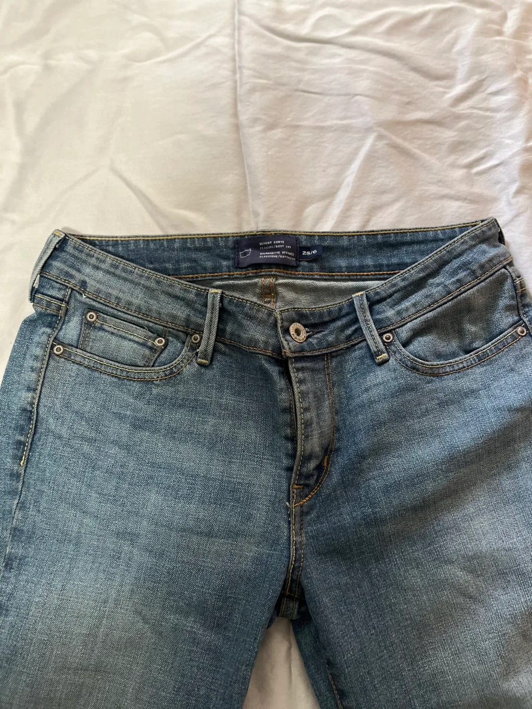 Vintage Levi's Slight Curve Classic Boot Cut Jeans - Size 28 image indicator(6)