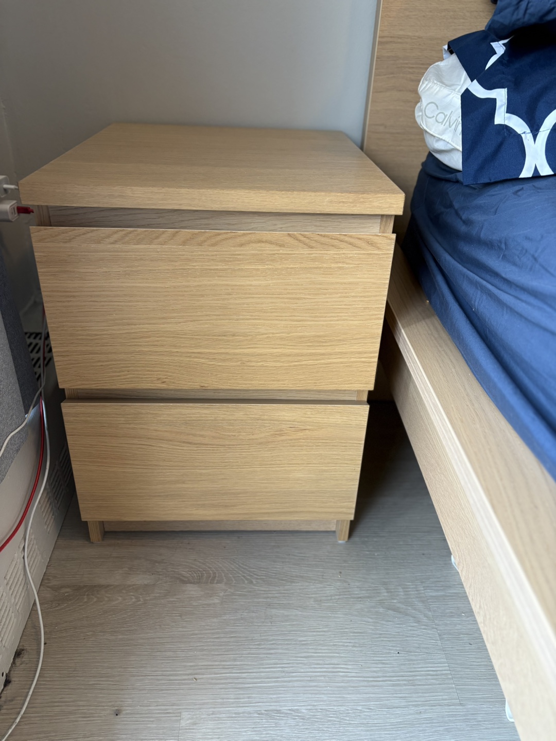 Ikea MALM bed (dismantled) and nightstand - photo 3