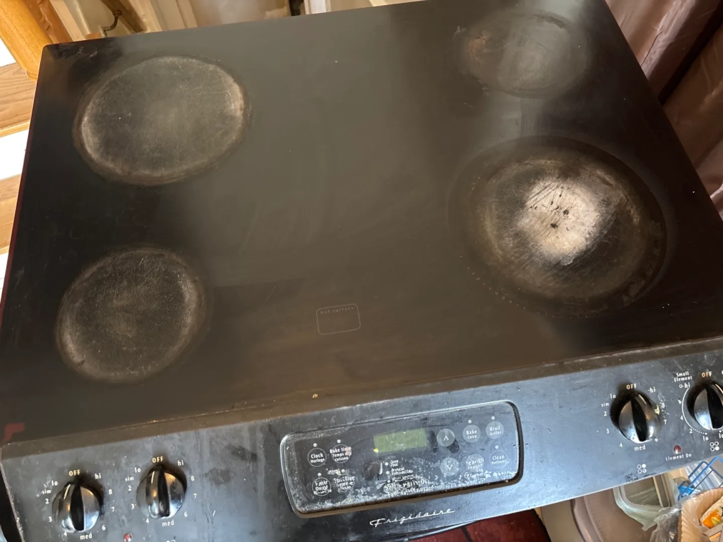 Frigidaire Electric Stove Top Oven thumbnail