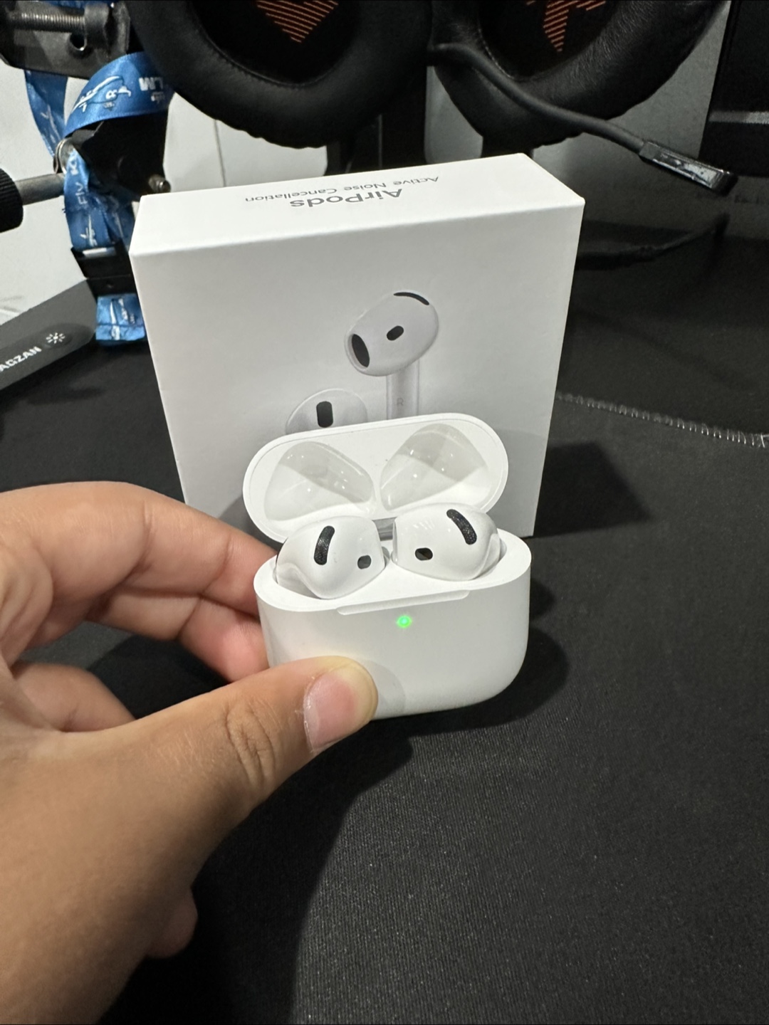 Apple AirPods 4 with Active Noise Cancellation