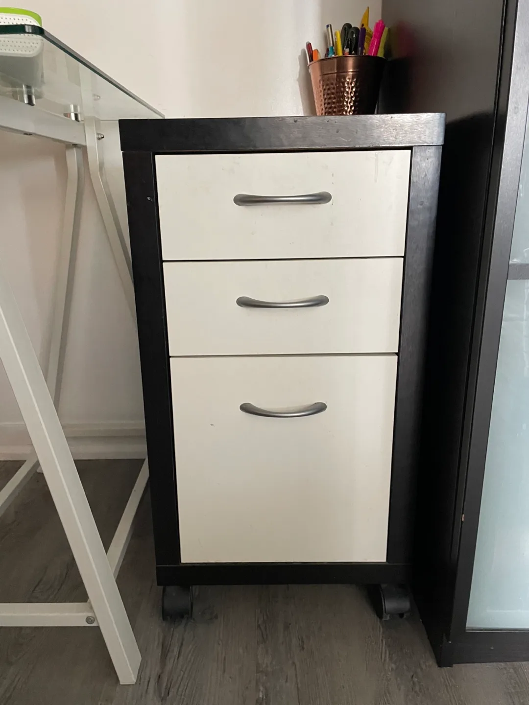 White 3-Drawer Filing Cabinet thumbnail