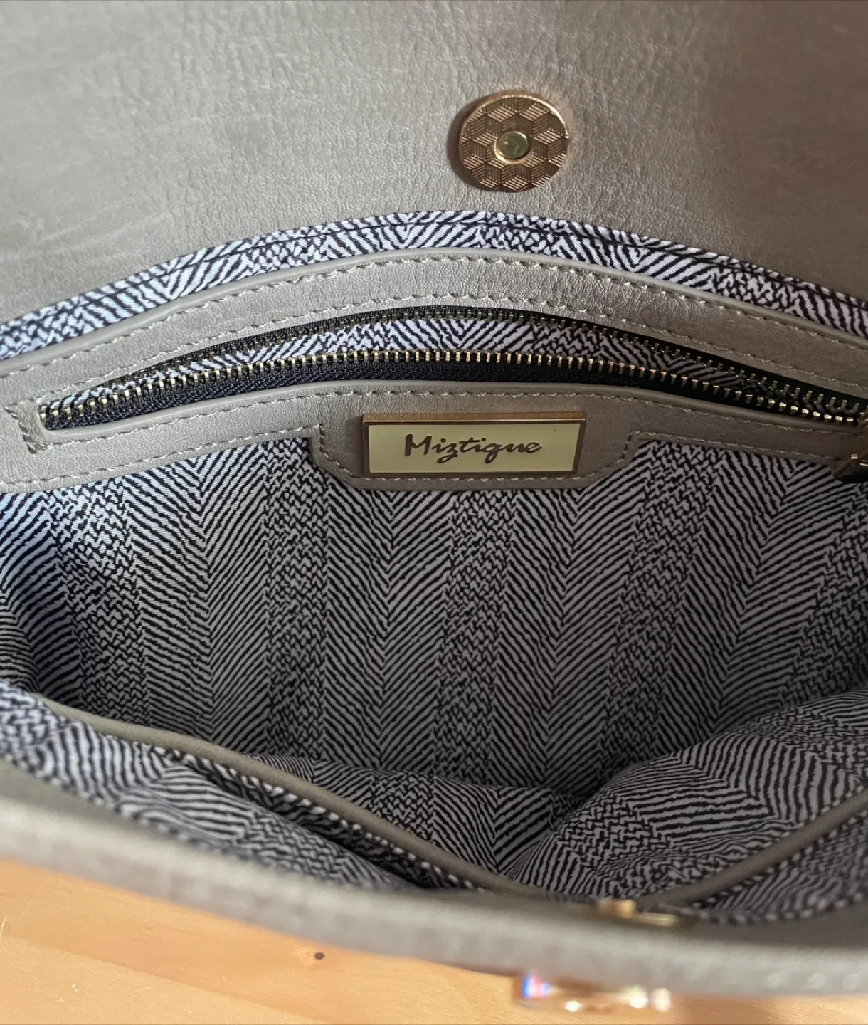 Miztique Purse image indicator(4)