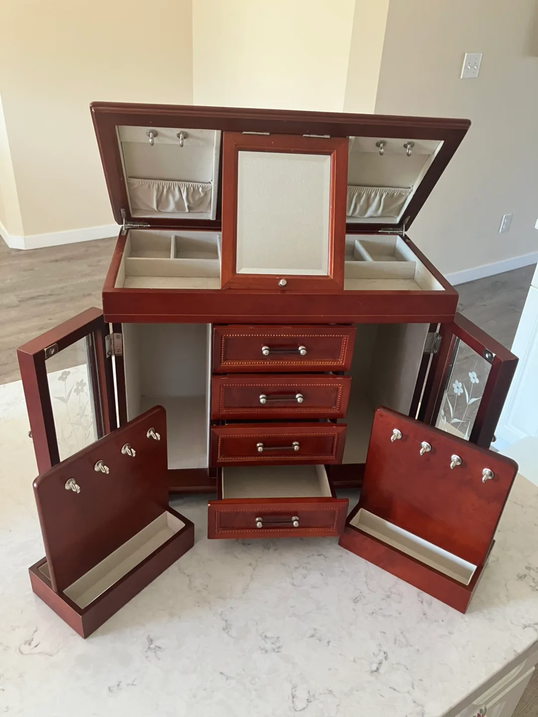 Wooden Jewelry Box image indicator(5)