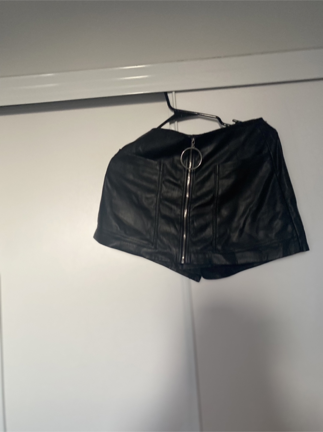 Clothing Bundle: Vest, Top, Skirt - photo 4