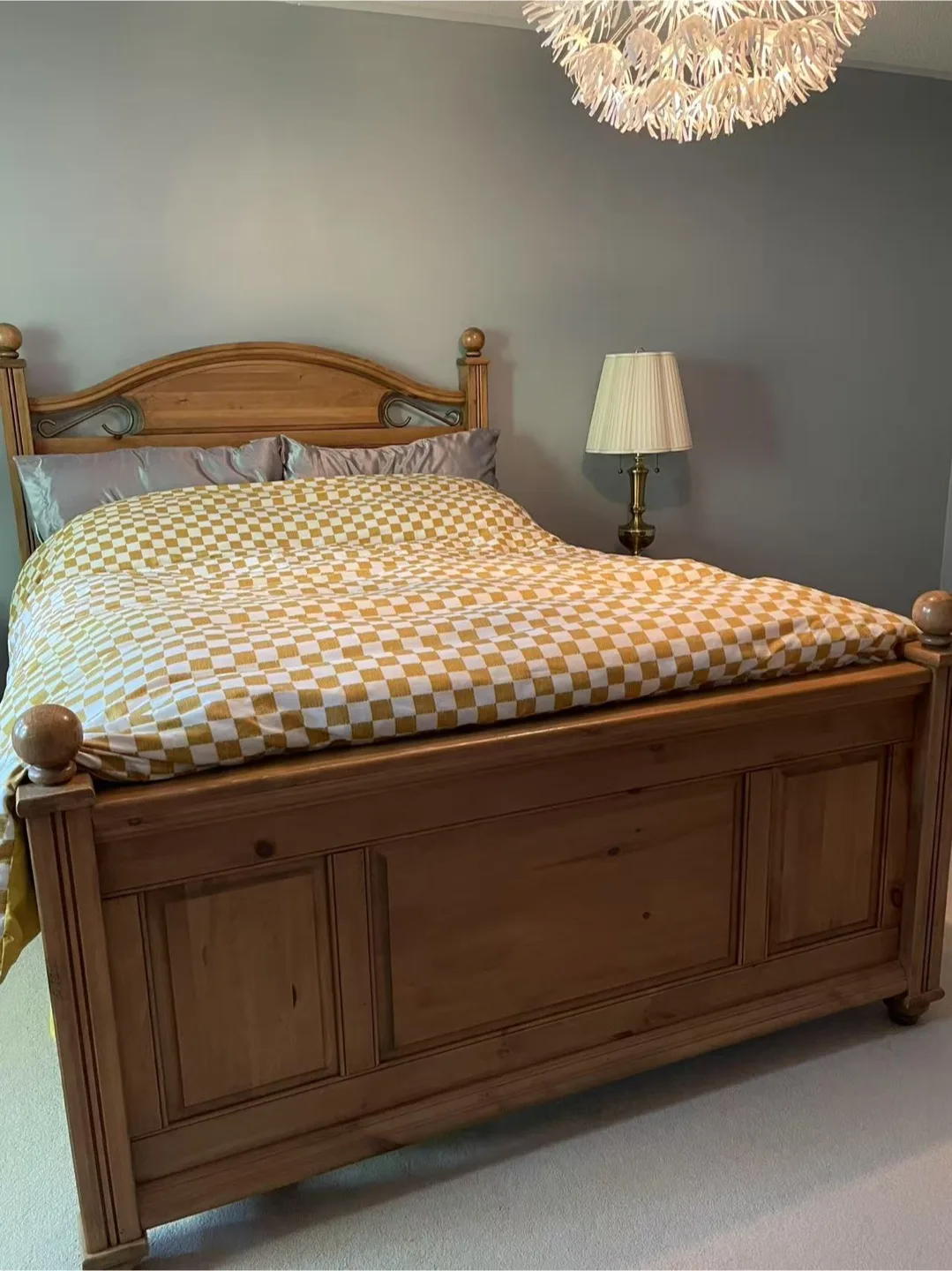 Wooden Bed Frame Queen Size thumbnail