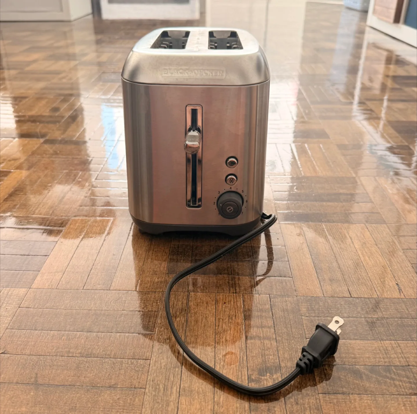 Black+Decker Toaster image indicator(2)