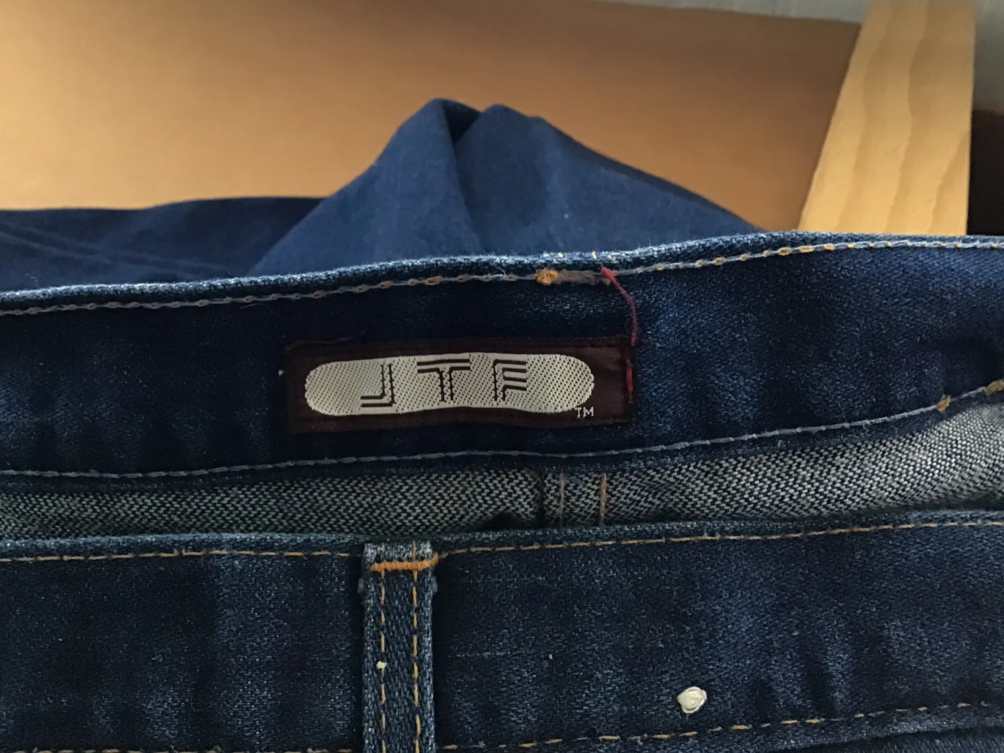 JTF Jeans - Size 42 thumbnail