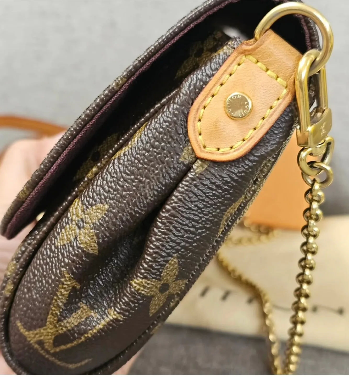 MOST AFFORDABLE LV Monogram Favorite PM crossbody/shoulder bag image indicator(2)
