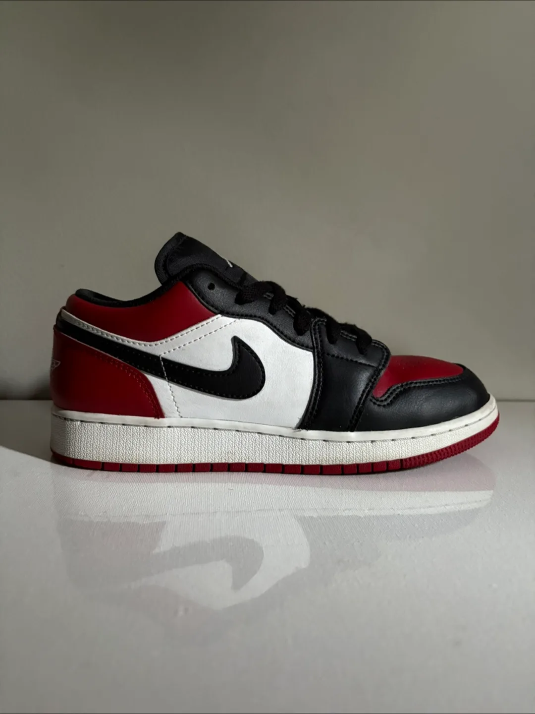 Nike Air Jordan 1 Low bred toe us6y shoes Michael Jordan air thumbnail