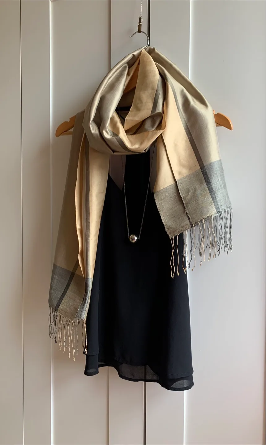 ✨Silk Scarf with Fringes image indicator(2)