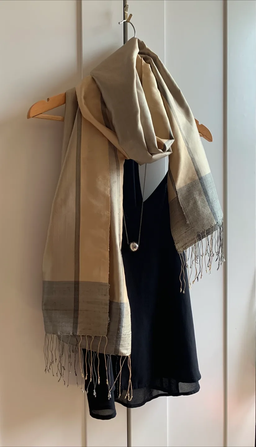 ✨Silk Scarf with Fringes image indicator(5)