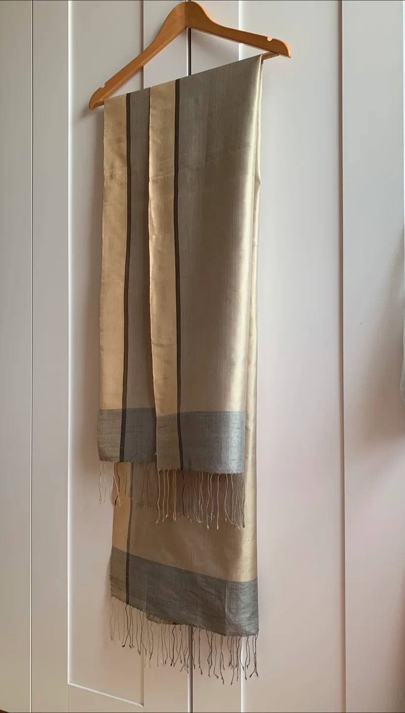 ✨Silk Scarf with Fringes image indicator(8)