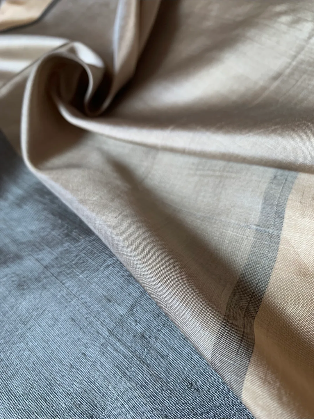 ✨Silk Scarf with Fringes image indicator(7)