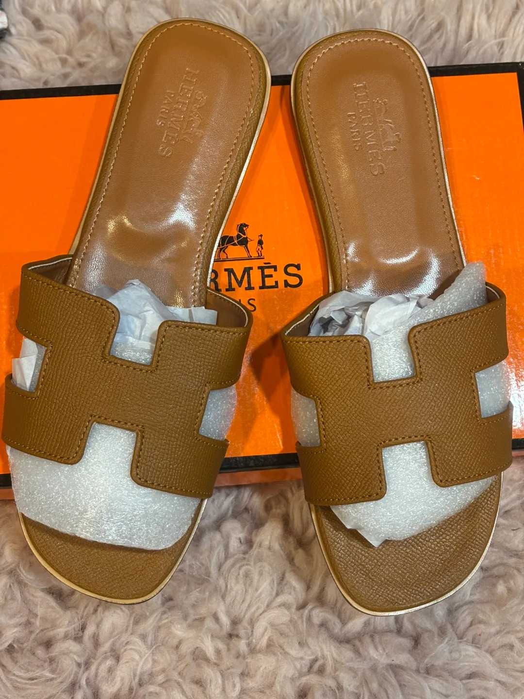 Hermès Oran Sandal Size 7 Brown Leather thumbnail