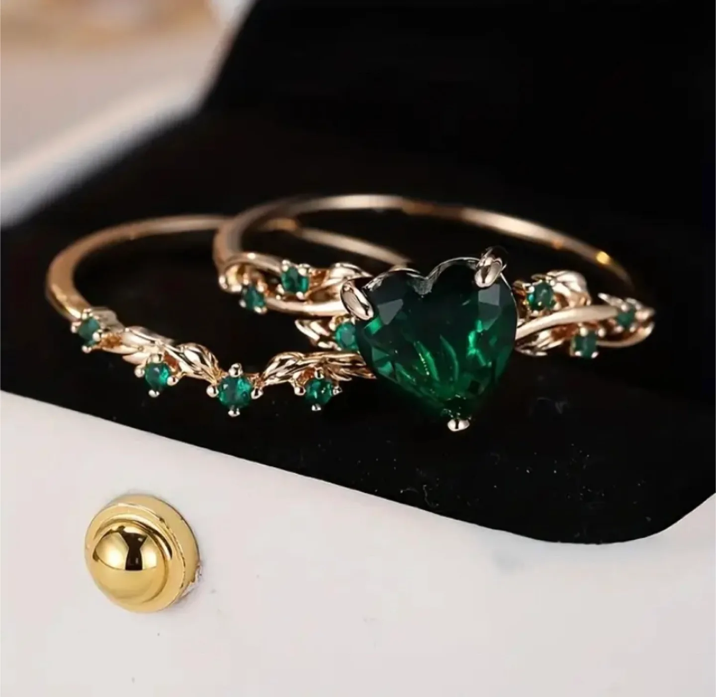 Green Heart Ring Set image indicator(4)