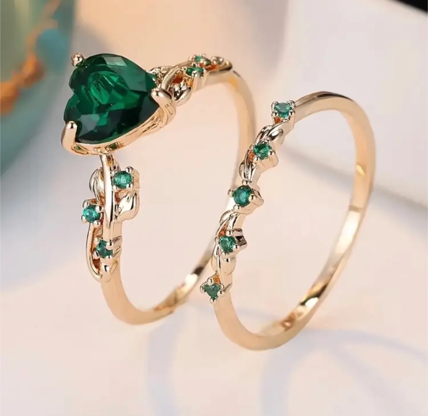 Green Heart Ring Set image indicator(5)