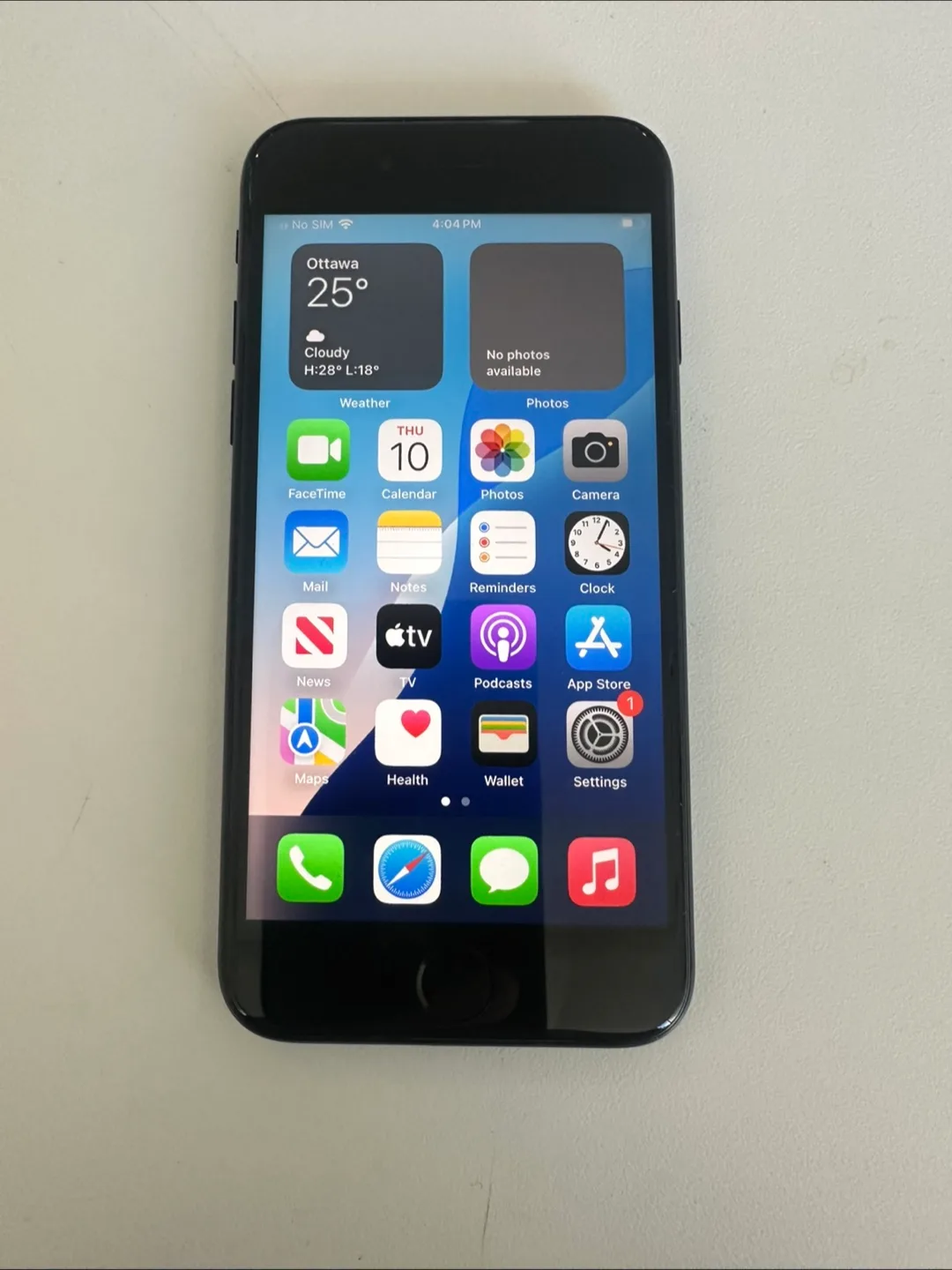 iPhone SE 2022 3rd Gen Black 128GB 90% - Great Condition thumbnail