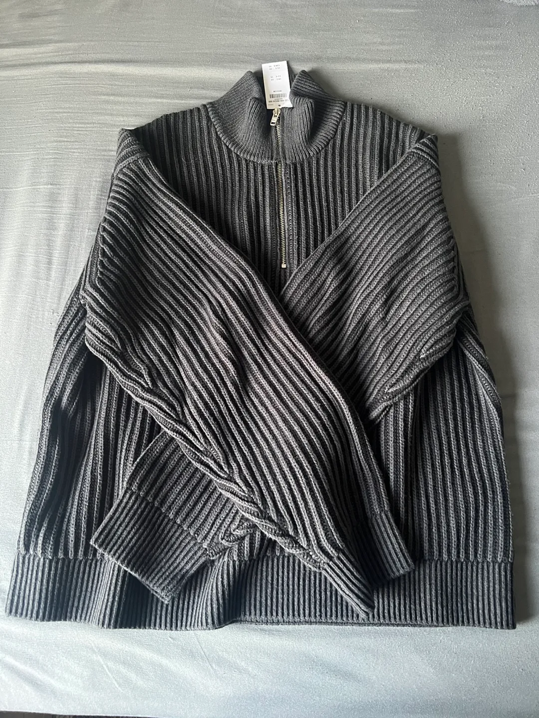 Abercrombie & Fitch Oversized Quarter Zip Sweater image indicator(5)