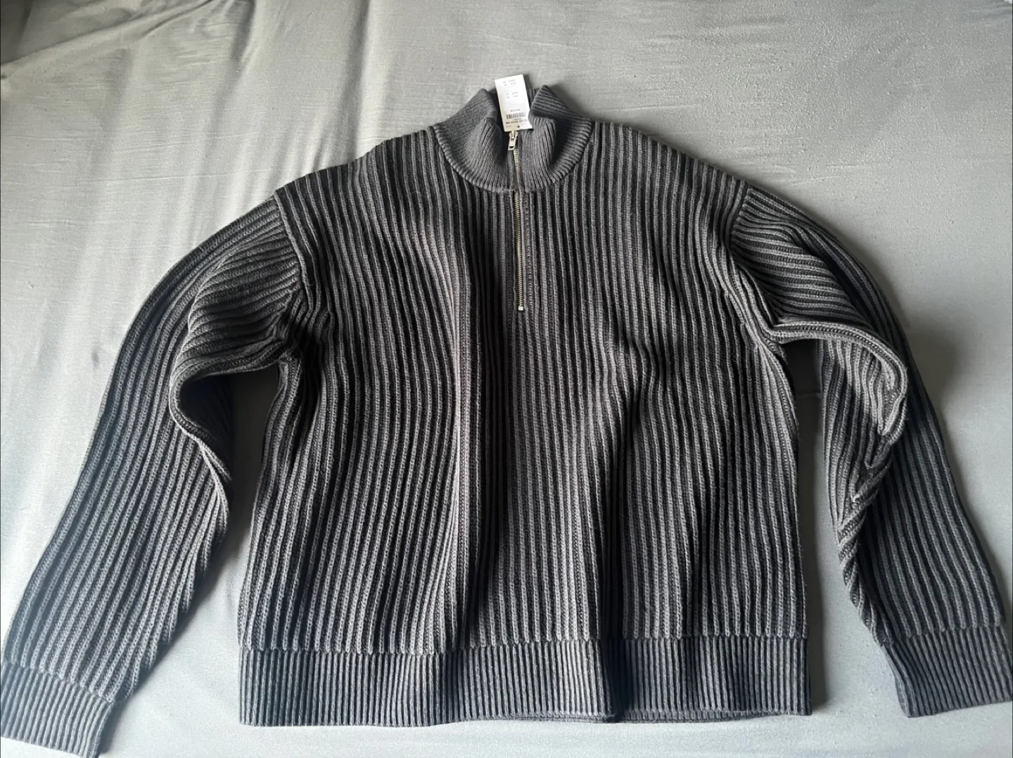 Abercrombie & Fitch Oversized Quarter Zip Sweater image indicator(3)