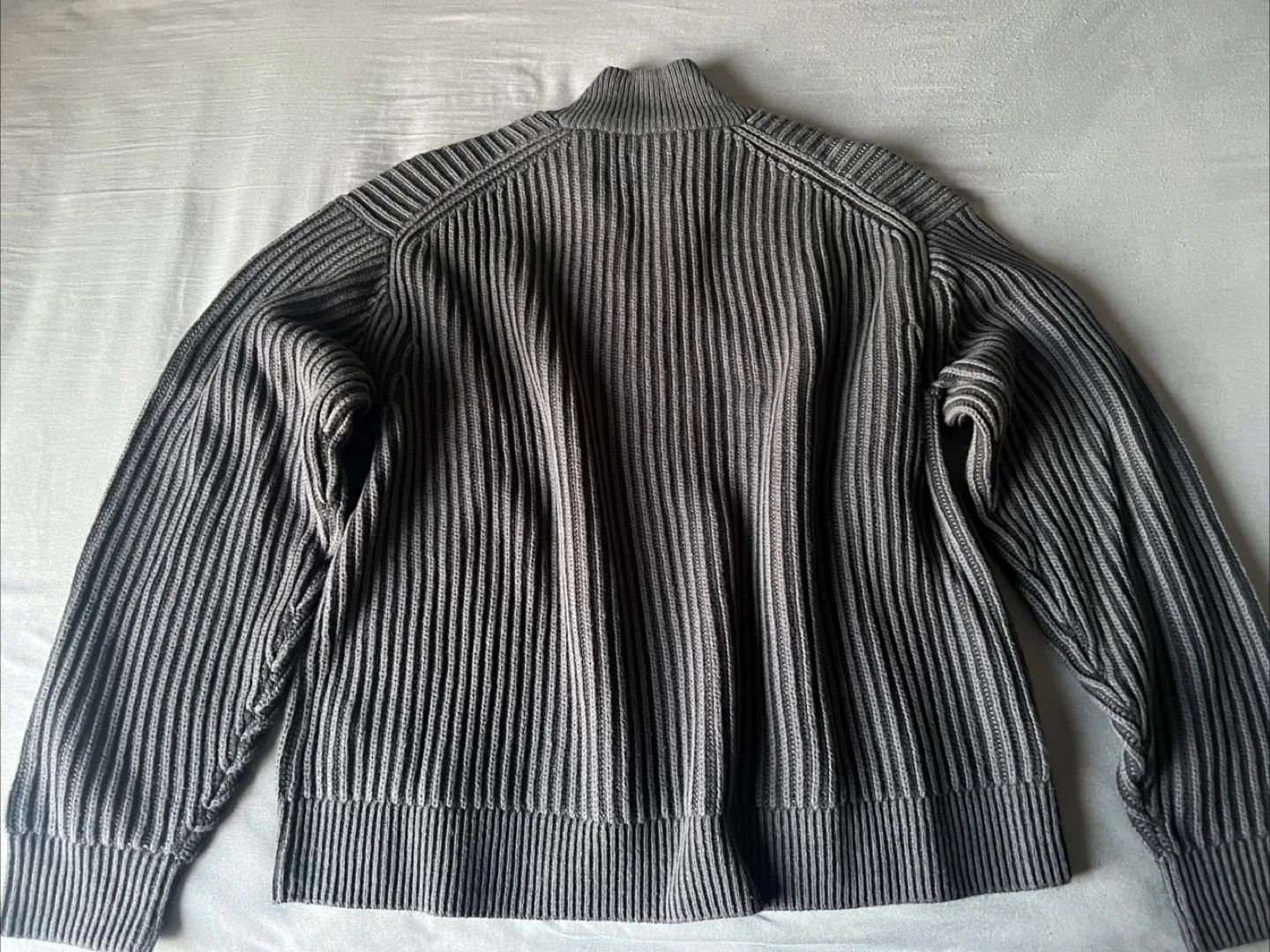 Abercrombie & Fitch Oversized Quarter Zip Sweater image indicator(6)