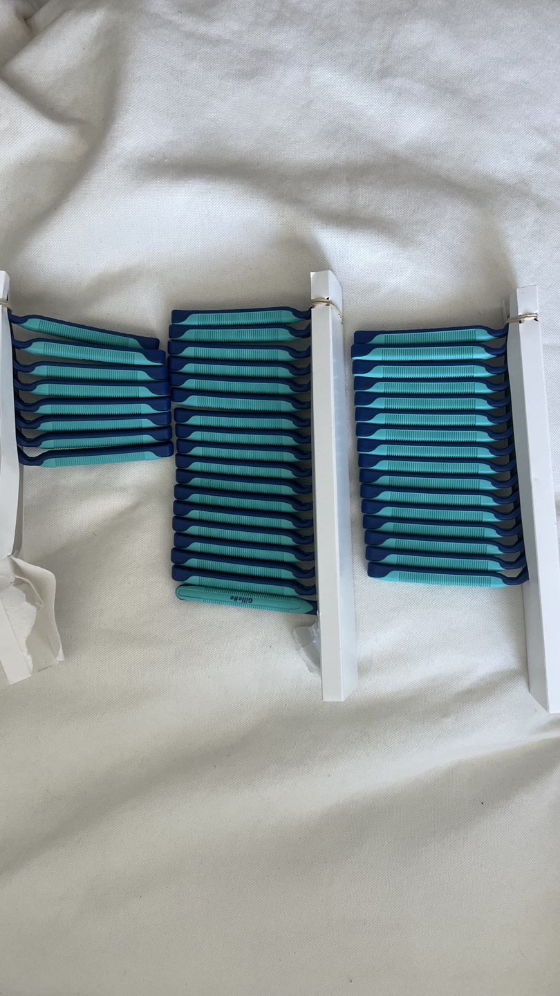 Gillette Sensor2 Plus Pivot Disposable Razors - photo 3