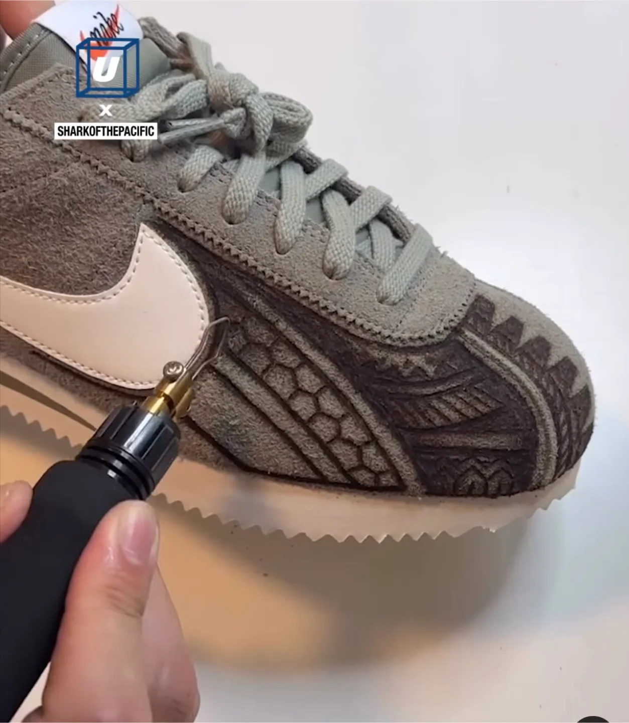 🇨🇦Custom Shoe Design thumbnail