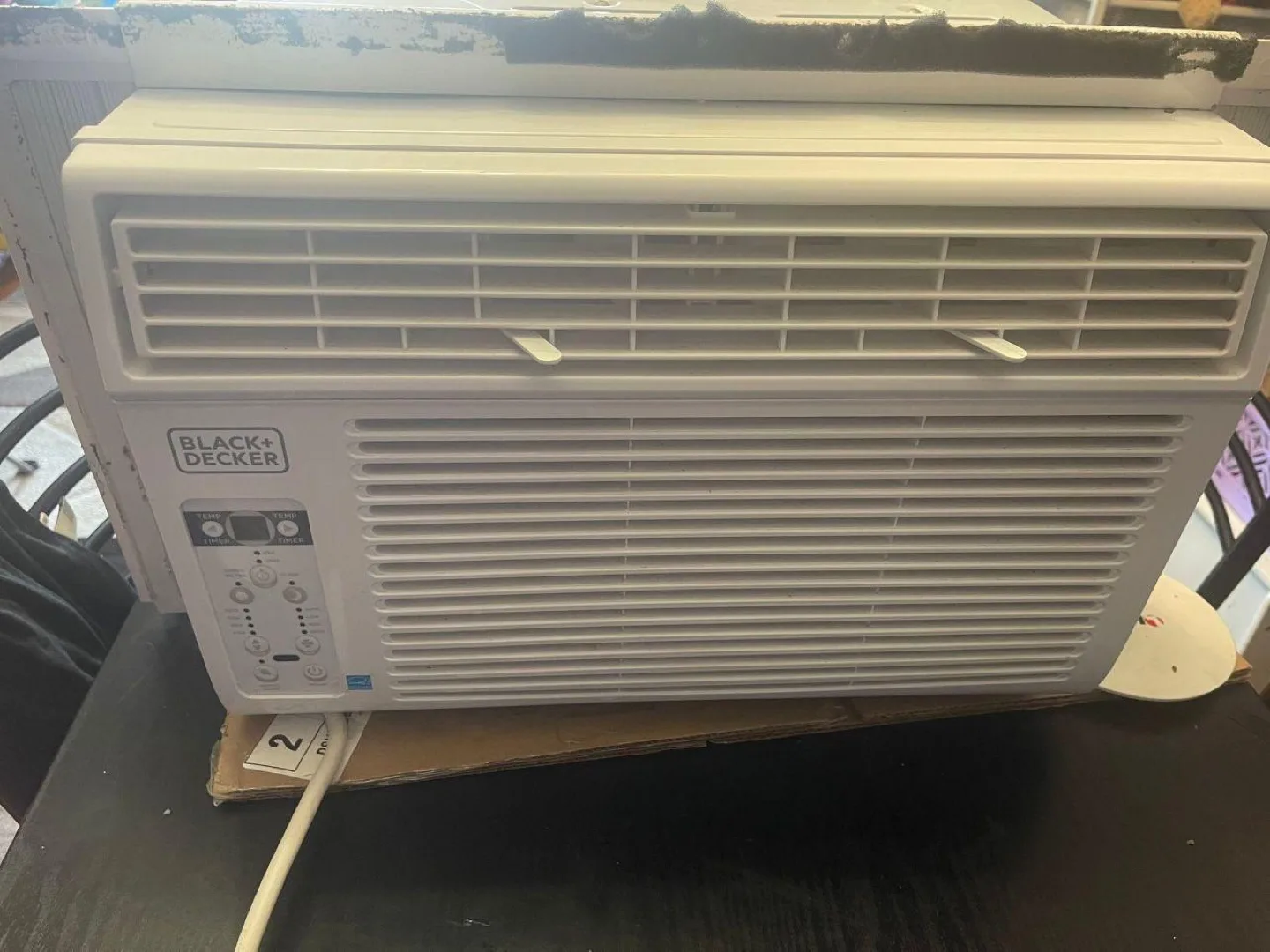 Black+Decker Window Air Conditioner thumbnail