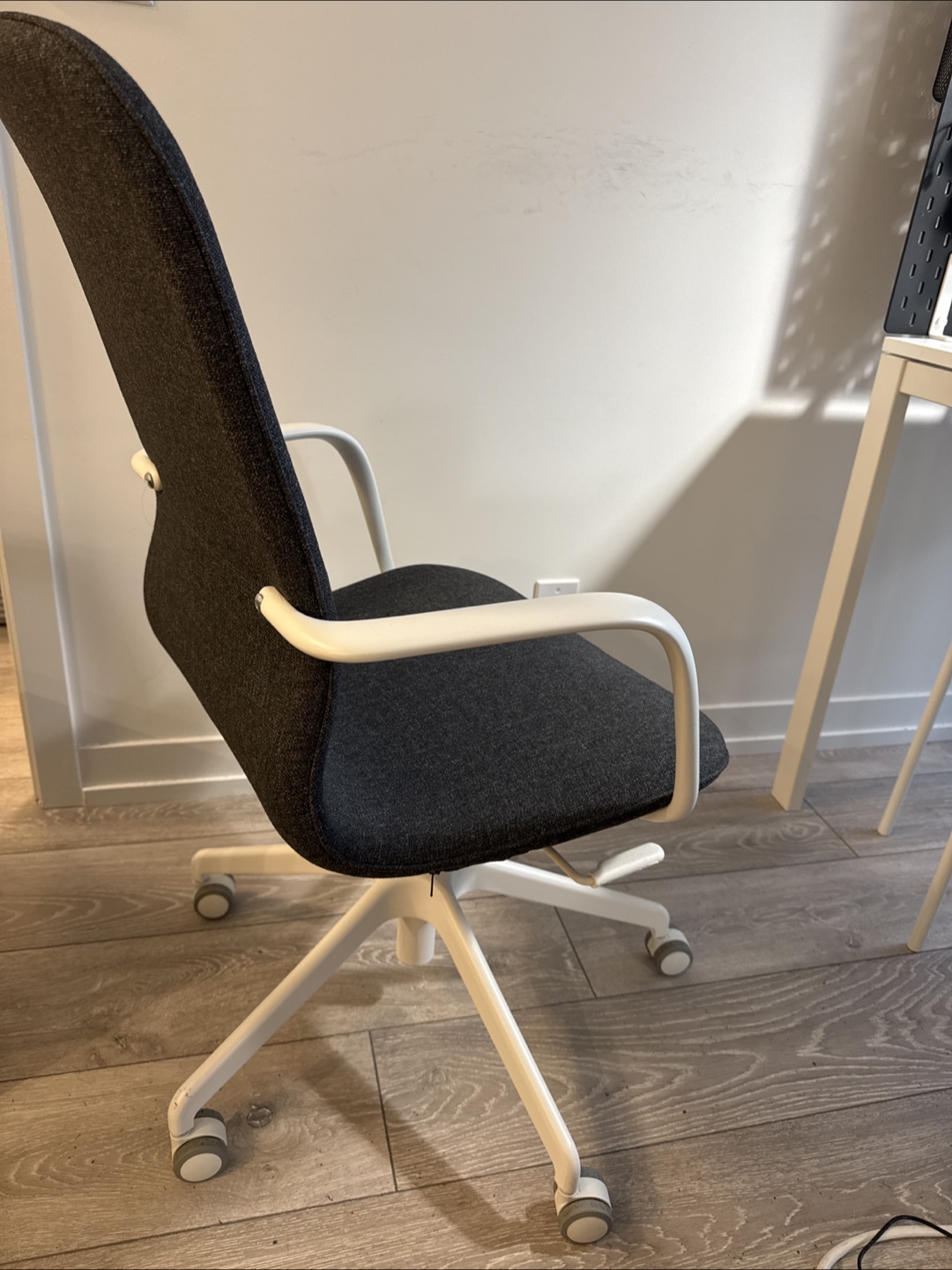 IKEA Office Chair (Available by July 29) - photo 2