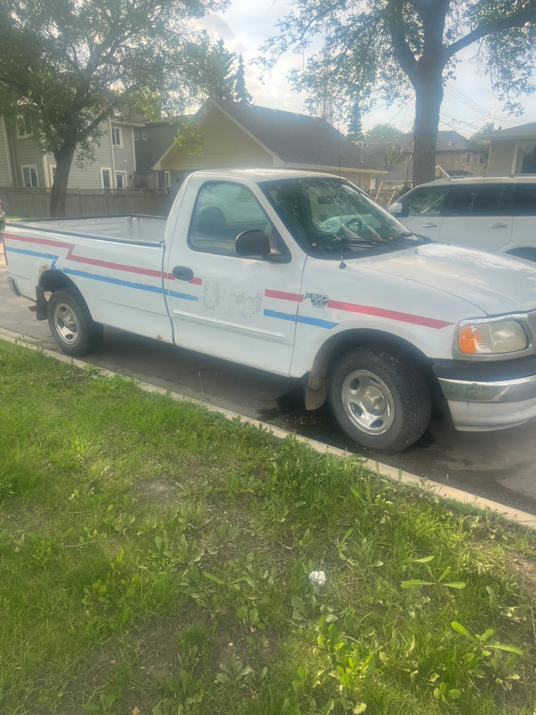 Ford F-150 Pickup Truck thumbnail