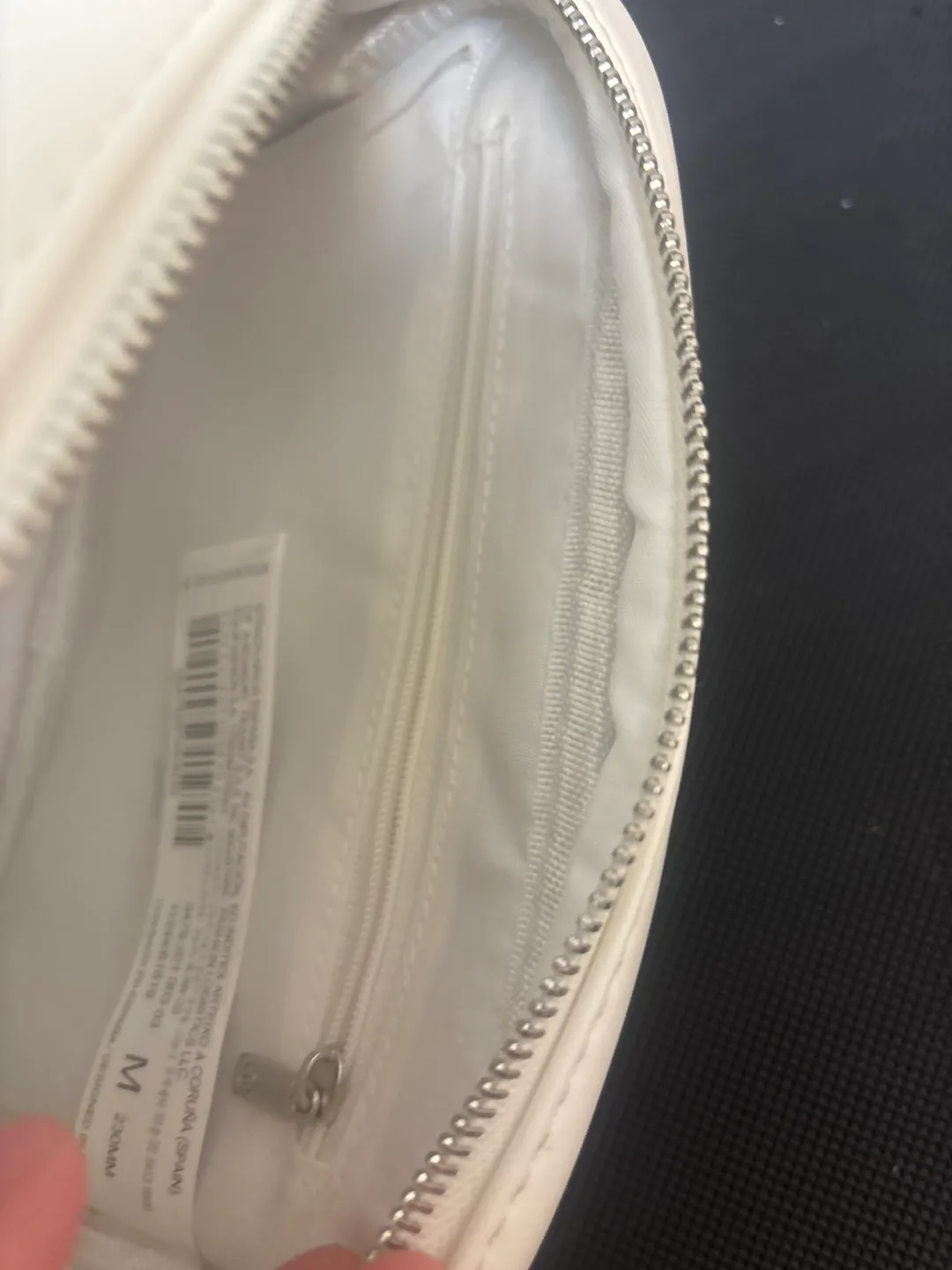 White Quilted Crossbody Bag image indicator(3)