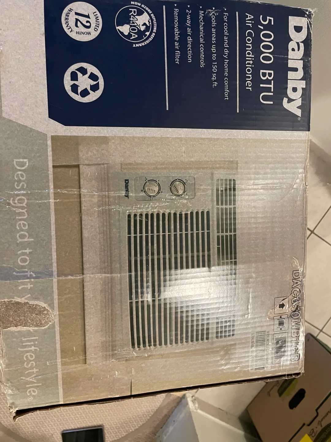 Window Danby 5,000 BTU Air Conditioner thumbnail