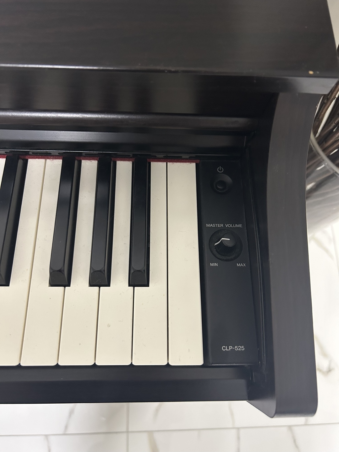 Yamaha Clavinova CLP-525 Digital Piano - photo 4