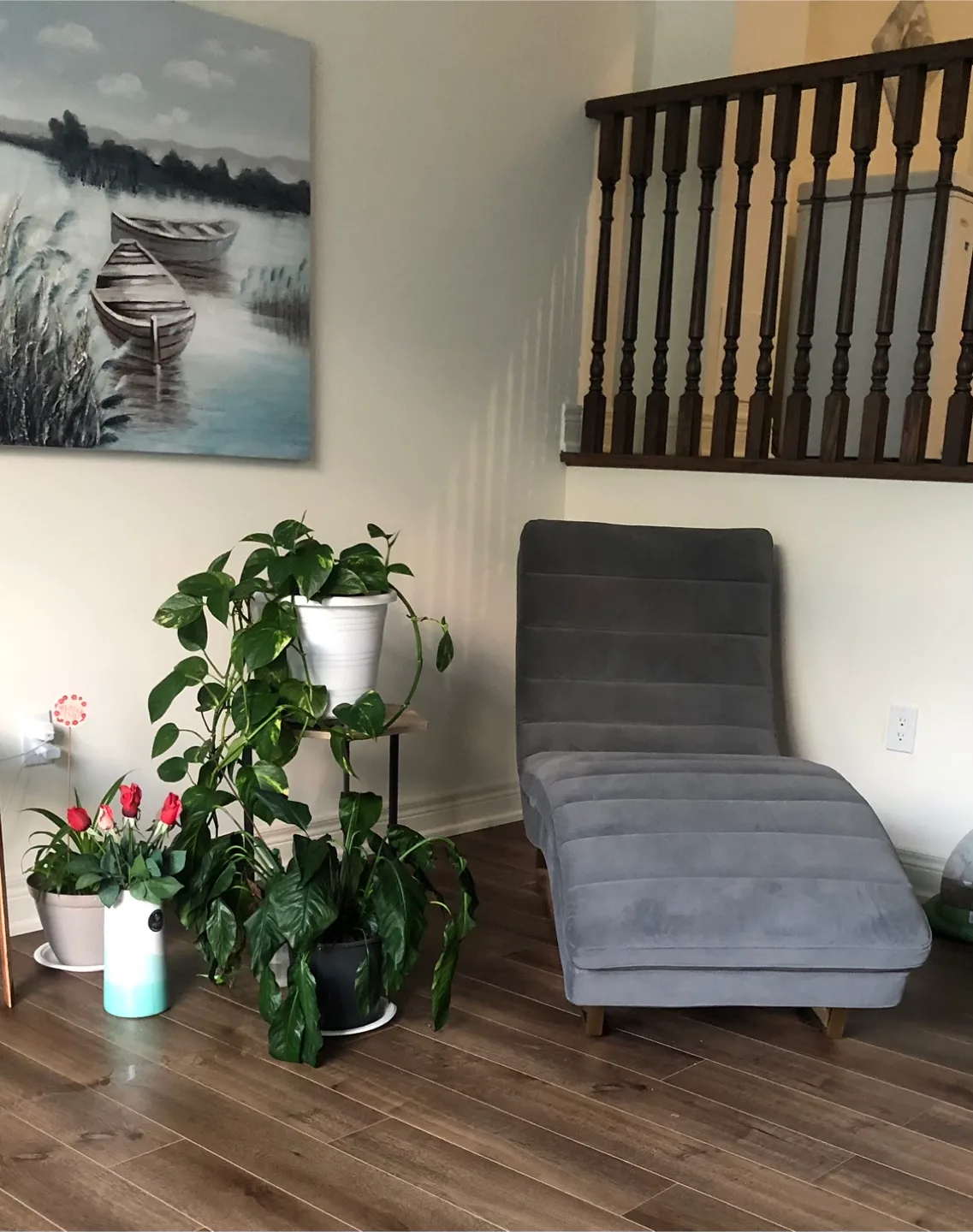 Velvet Chaise Lounge - Grey image indicator(2)