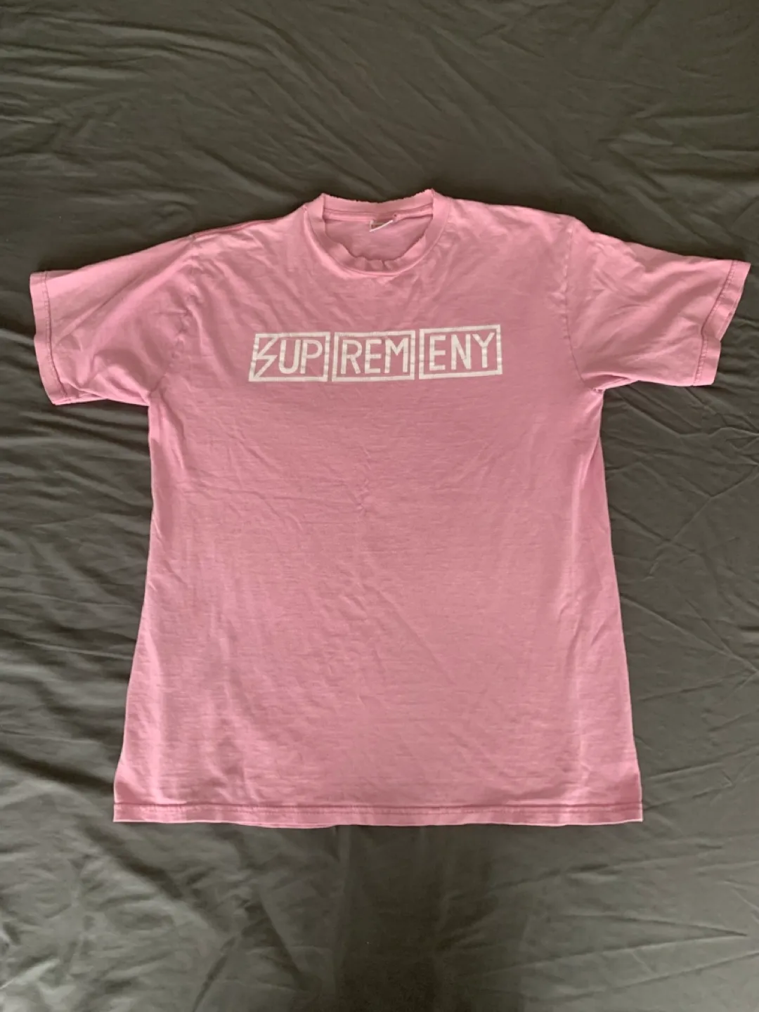 Supreme Pink Graphic T-Shirt 🇨🇦 thumbnail