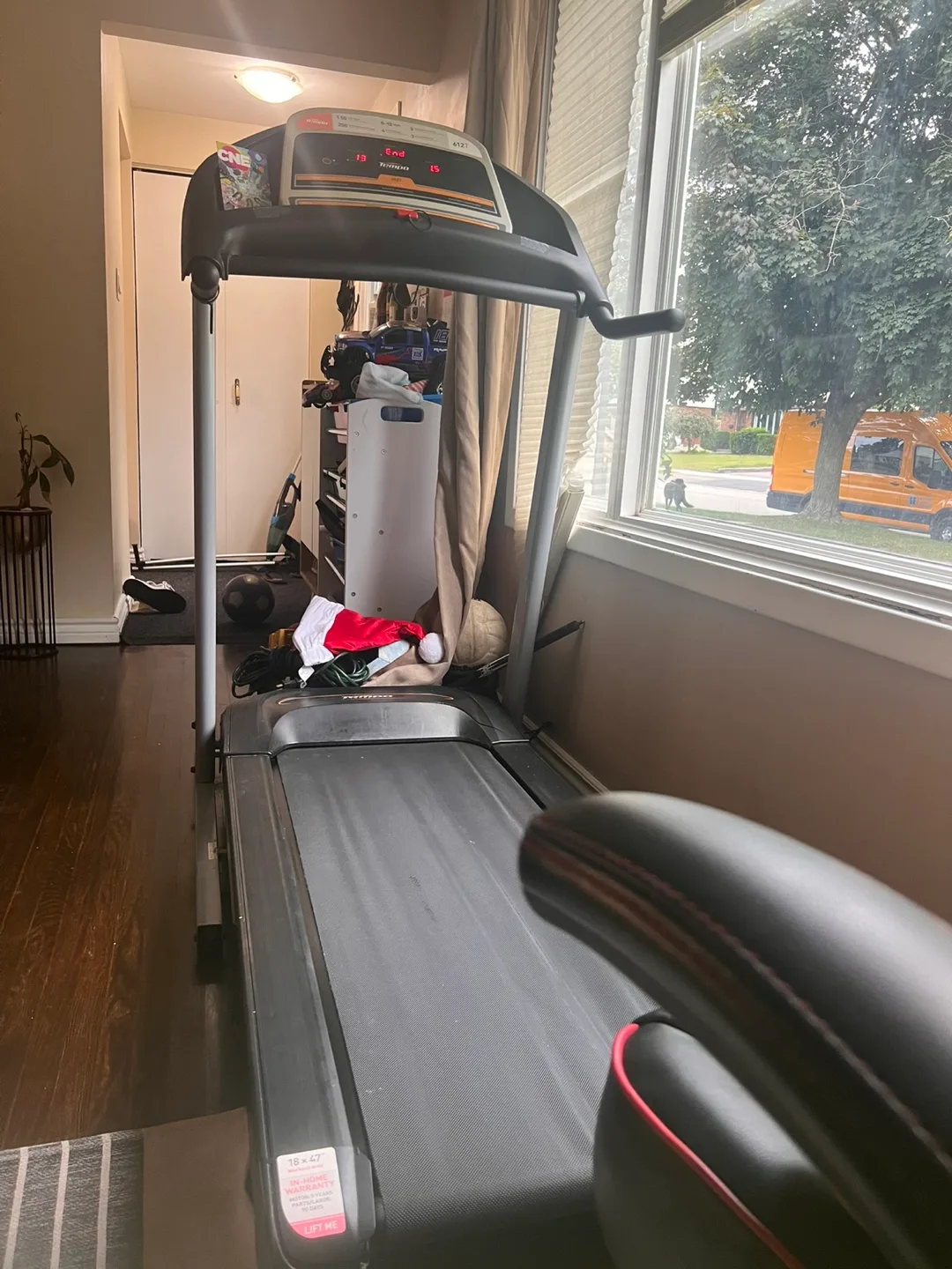Treadmill - 18 x 47 inches thumbnail