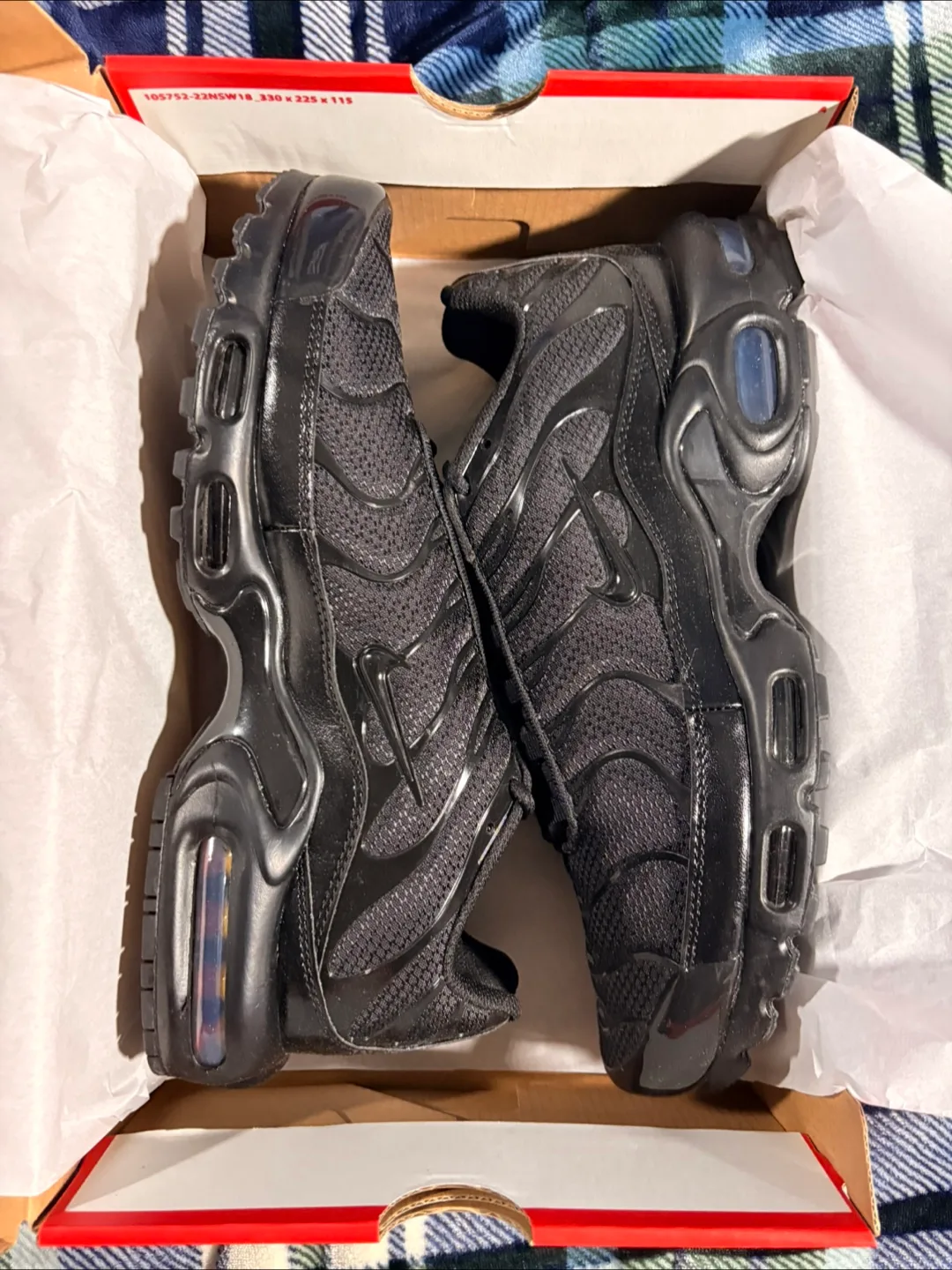 NEW Nike Air Max Plus – Size 10.5 (Triple Black) thumbnail