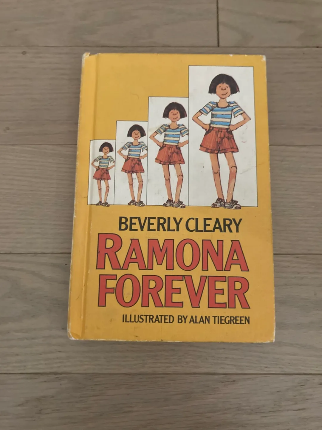 🇨🇦🍁vintage Ramona Forever by Beverly Cleary thumbnail