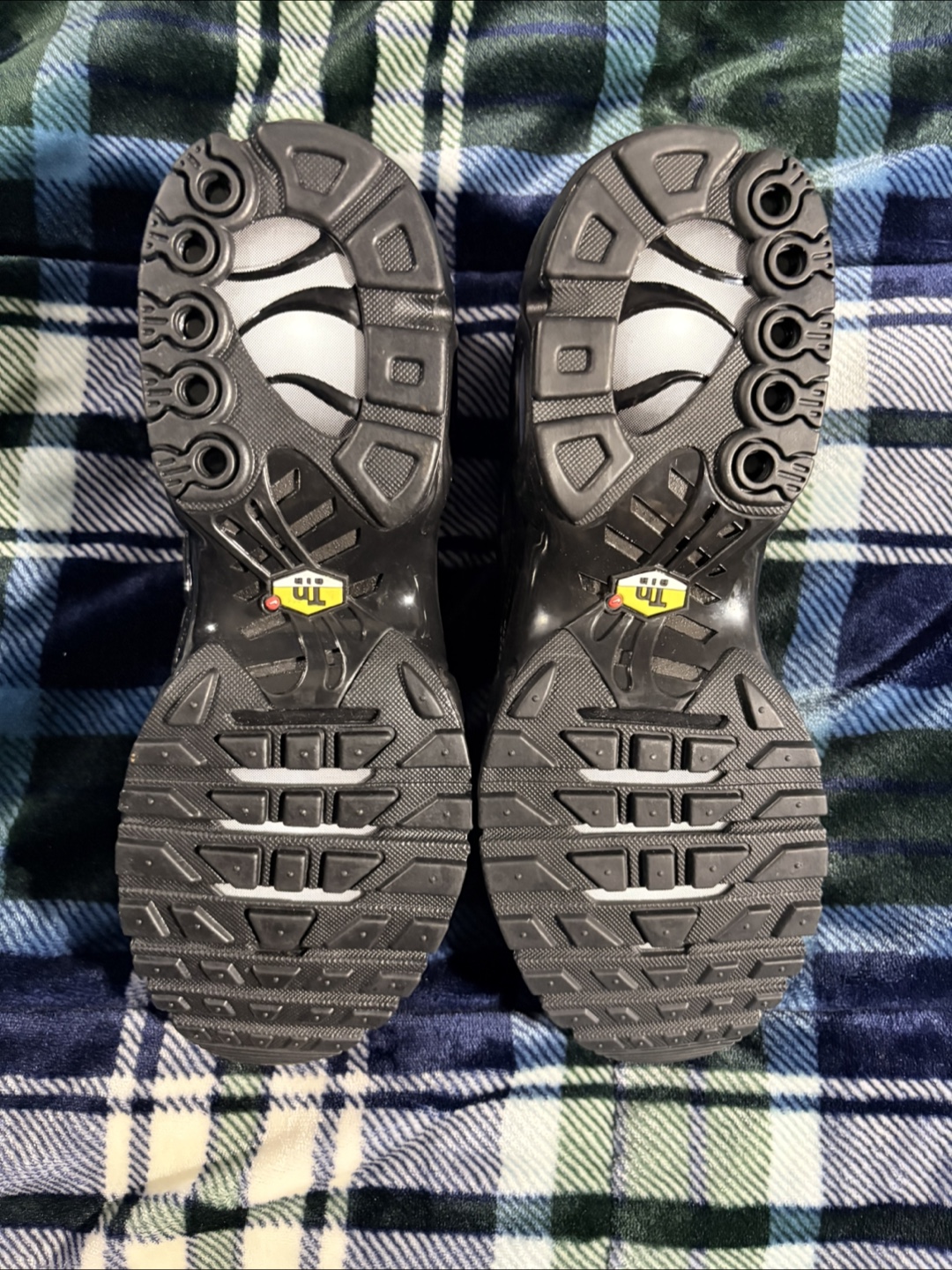 NEW Nike Air Max Plus “Triple Black” – Size 10 - photo 5