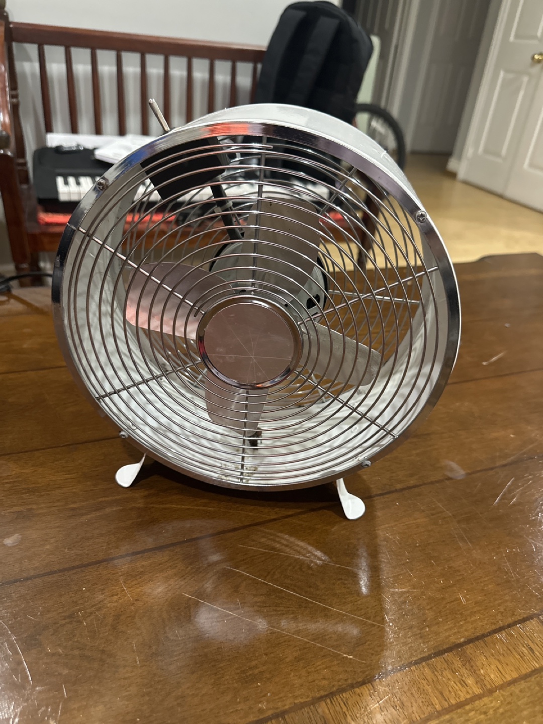 Vintage Style White Desk Fan