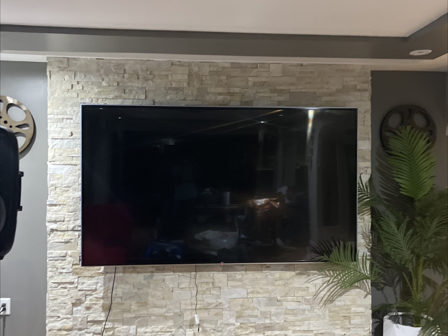85 inch tv - photo 3
