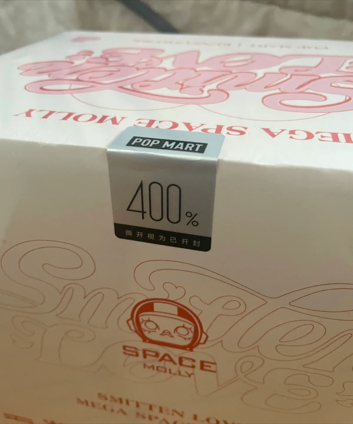 New Pop Mart Smitten Love Mega Space Molly 400% image indicator(5)