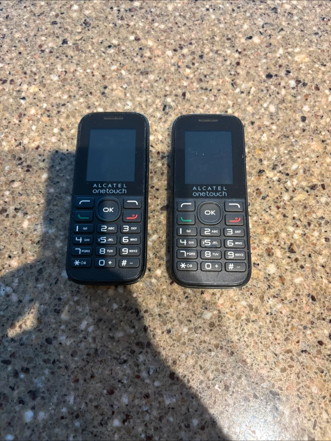 2 Alcatel OneTouch 1050D Black Mobile Phone thumbnail