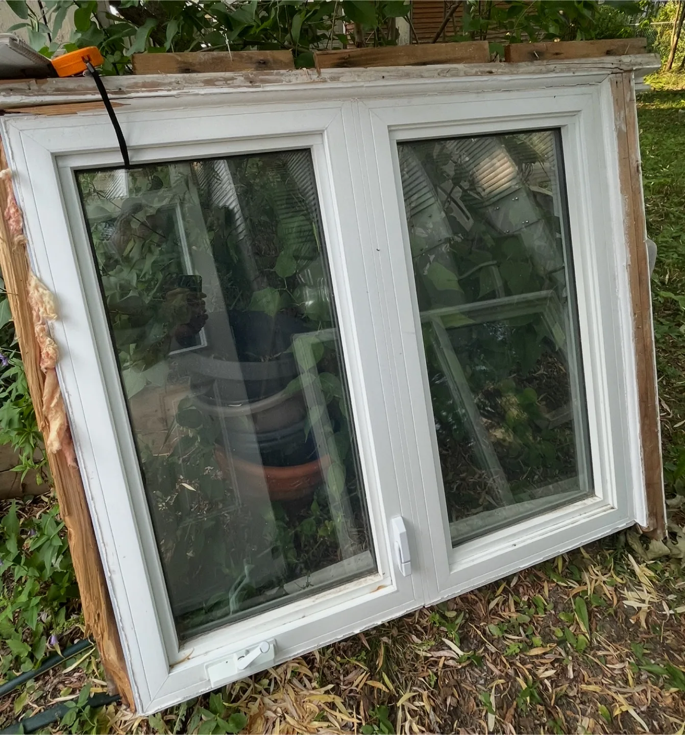 Used White Exterior Door with Window image indicator(3)