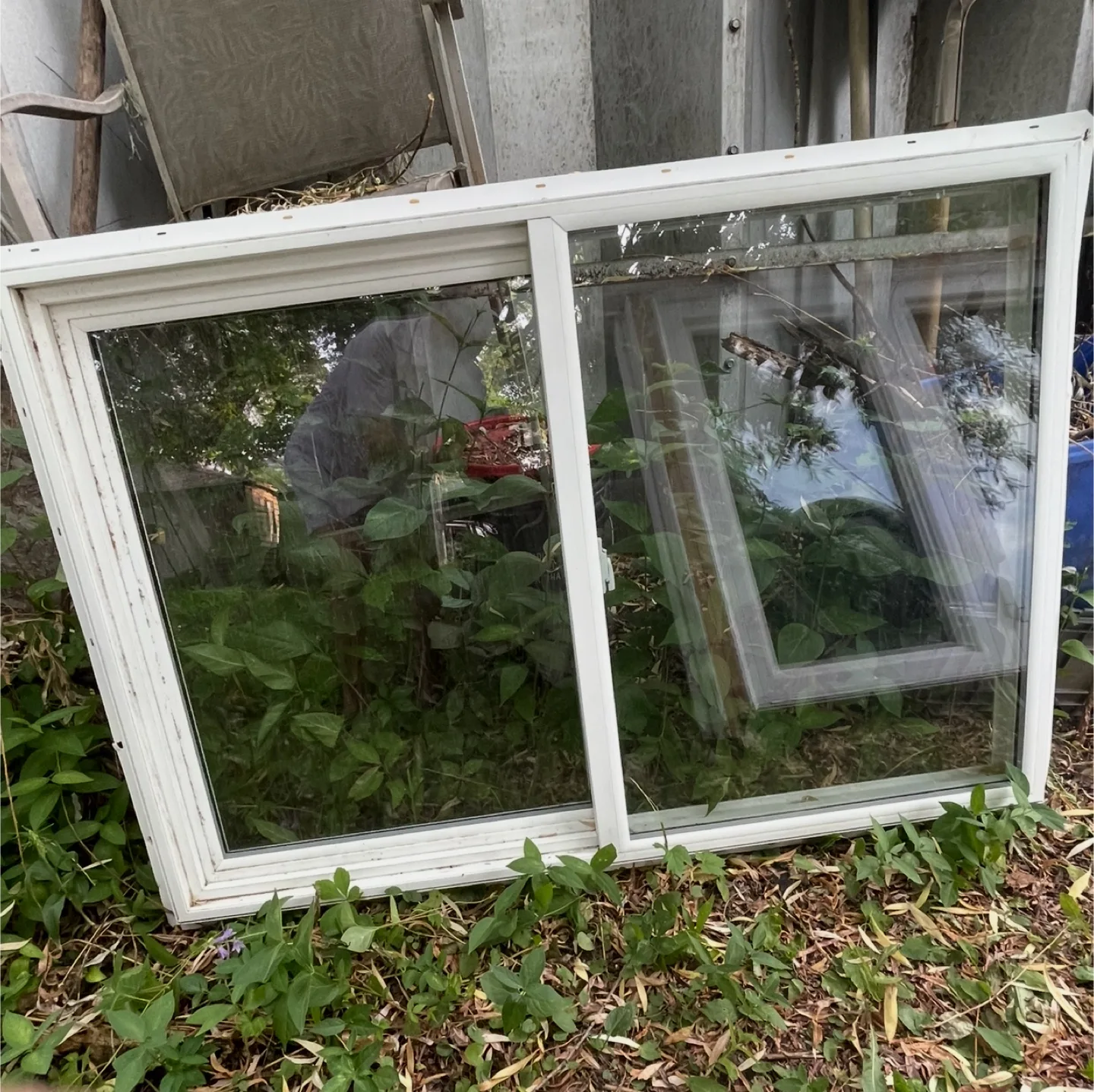 Used White Exterior Door with Window image indicator(4)