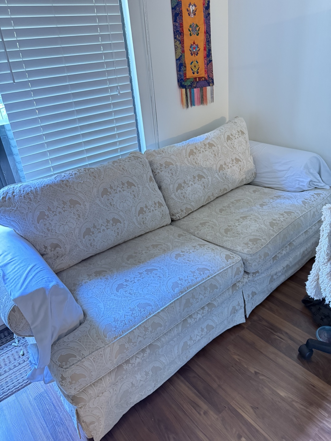 Floral Patterned Sofa - photo 2