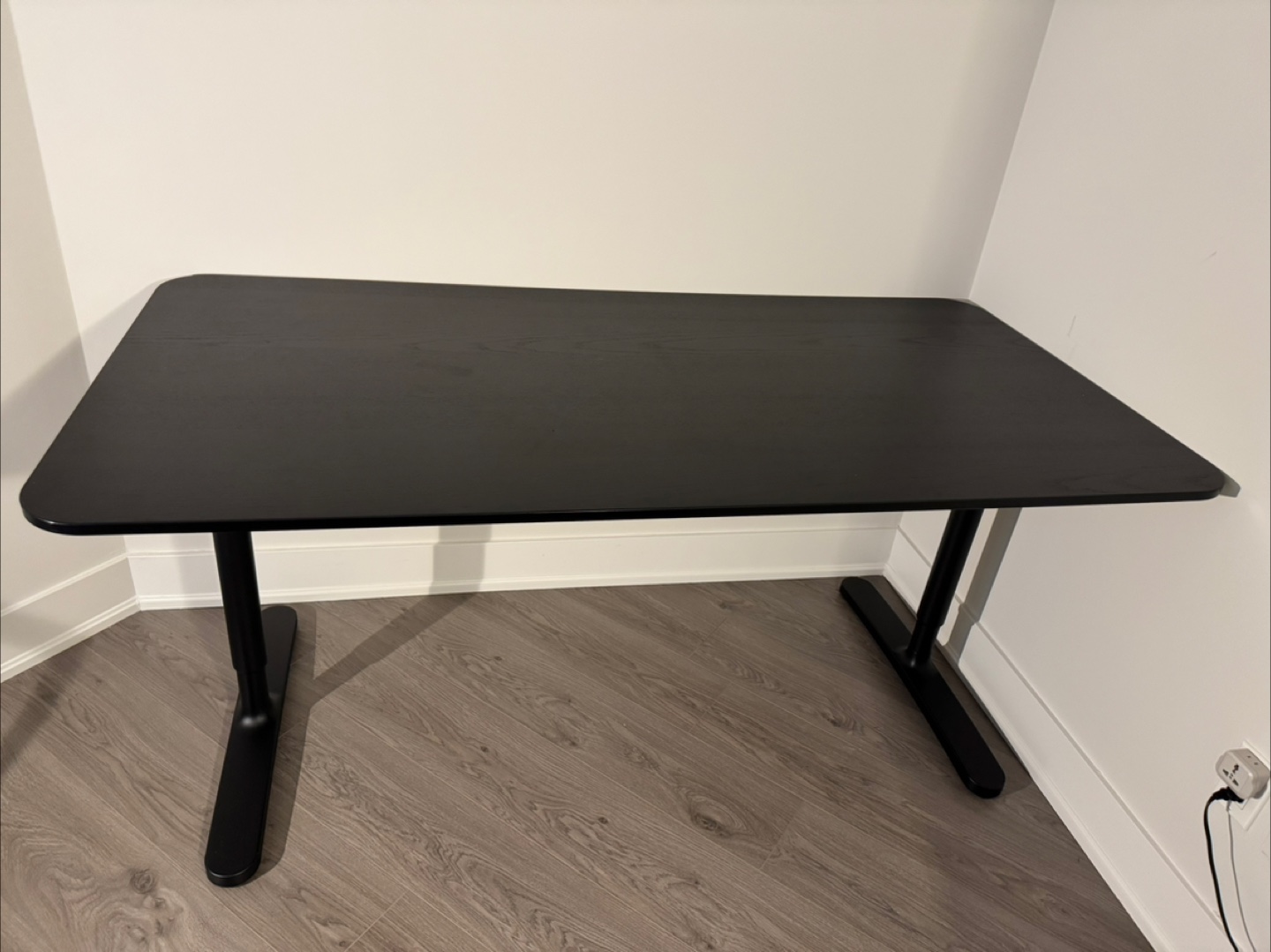 IKEA Bekant Desk