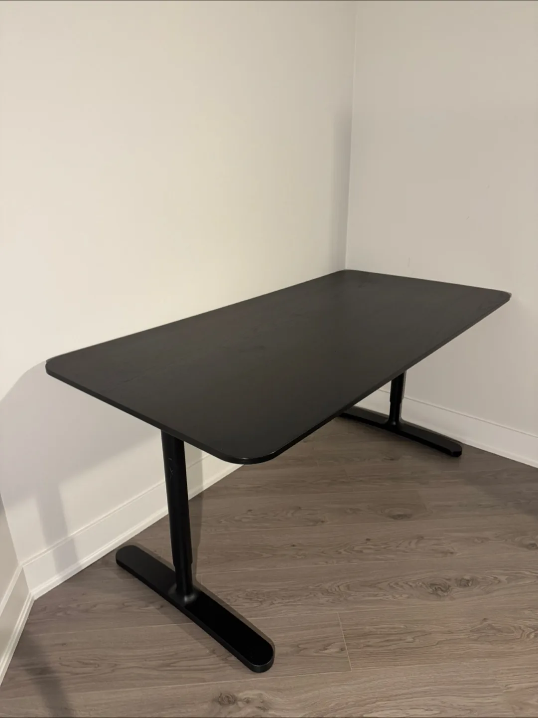 IKEA Bekant Desk image indicator(2)