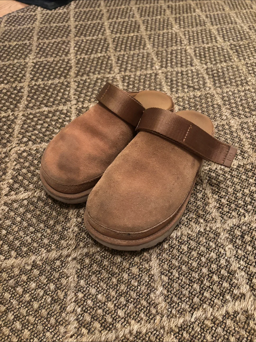 UGG Women's Clogs , Size 7.5 thumbnail