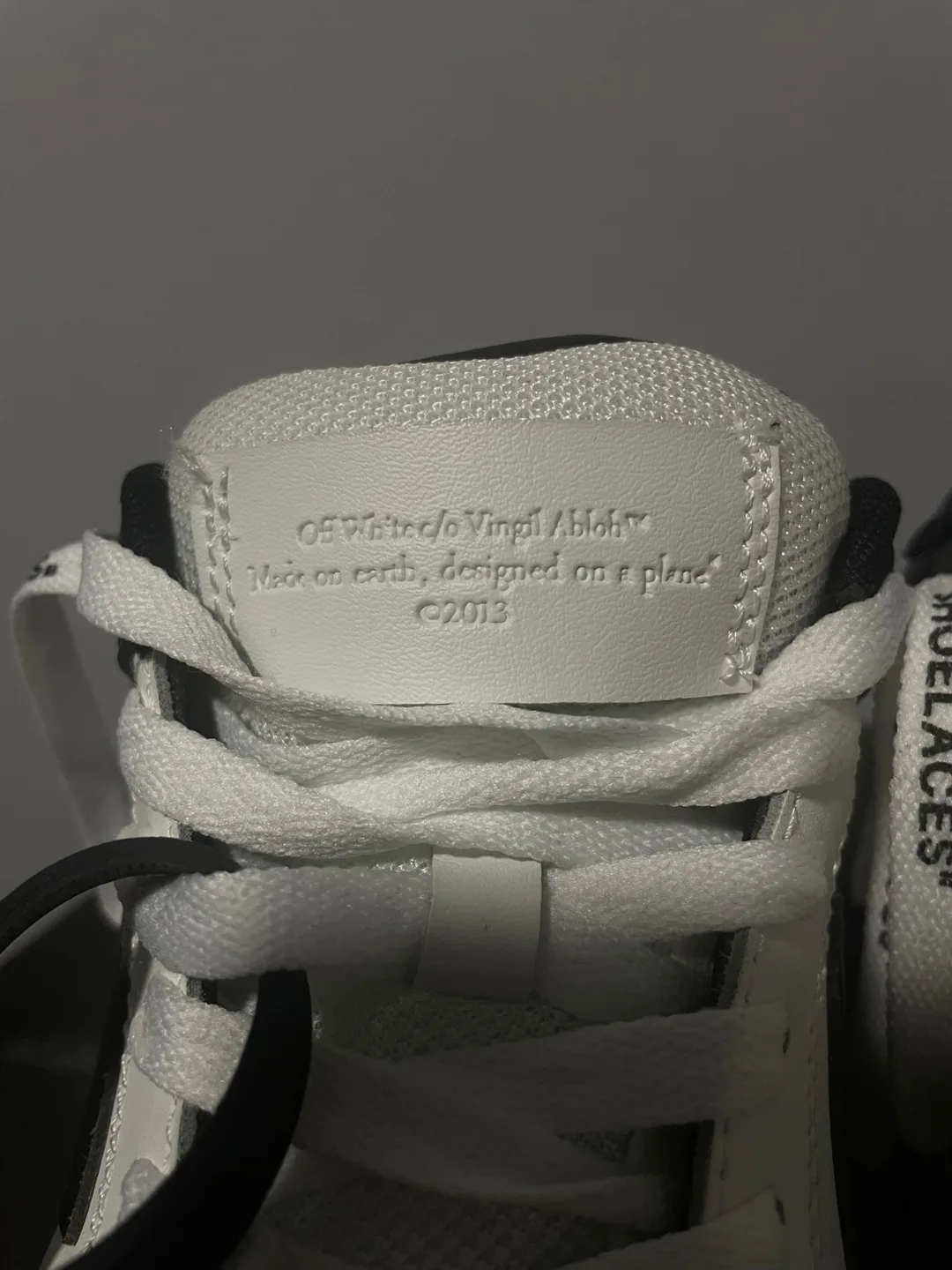 Off whites image indicator(5)