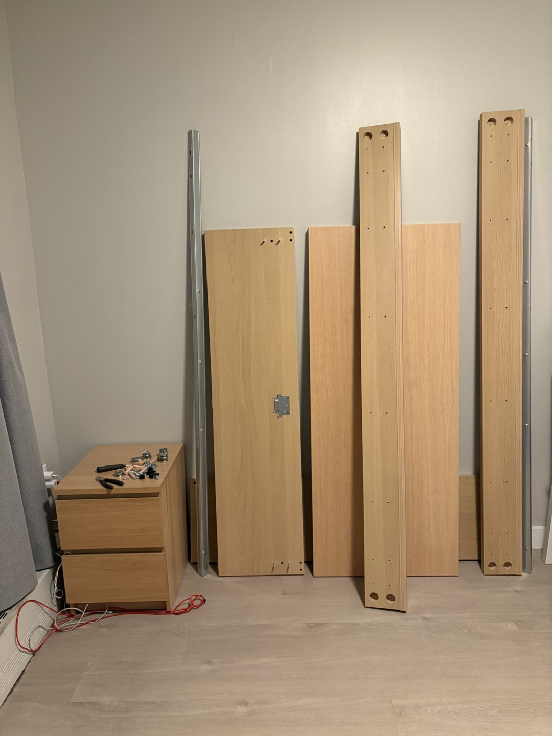Ikea MALM bed (dismantled) and nightstand - photo 4